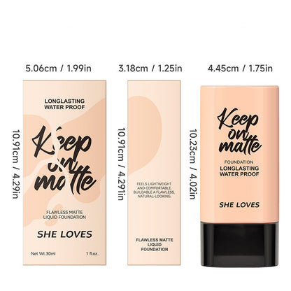 Lang anhaltende, wasserfeste Foundation mit mattem Finish und Öl-Kontrolle