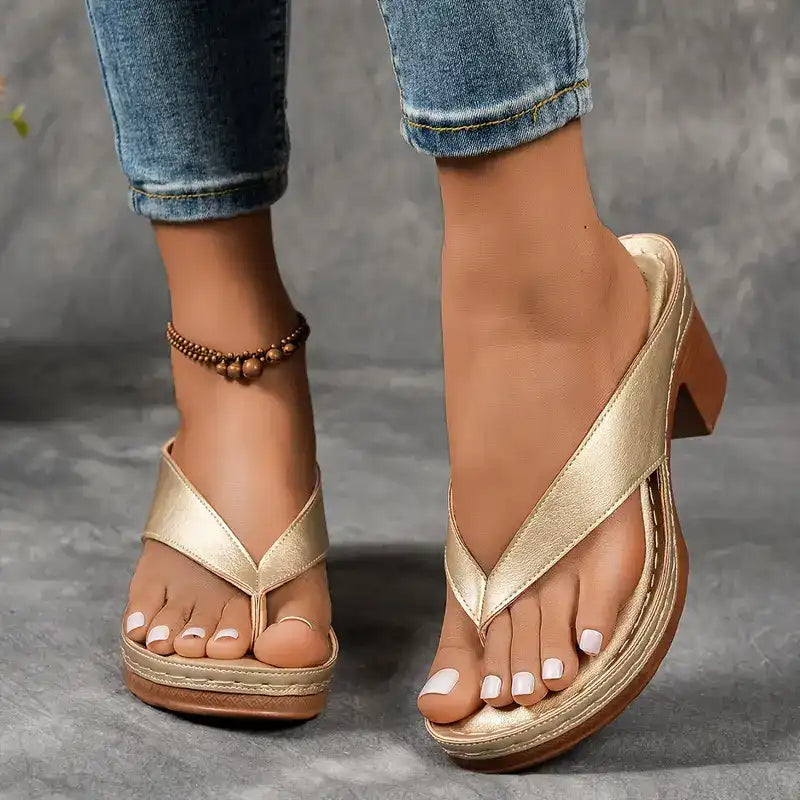 Sommer -Köpfen -Absatzflip -Flops für Frauen