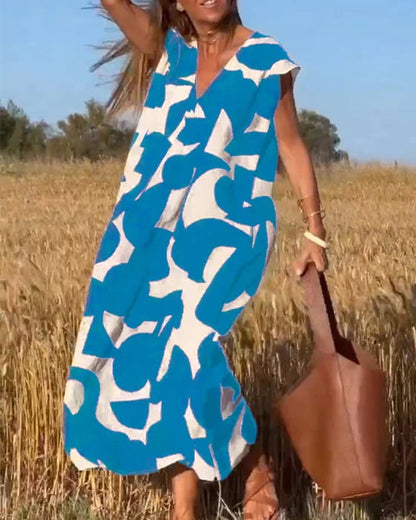 Lässiges Damenkleid mit geometrischen Farbblöcken