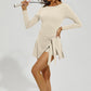 Langärmeliges Damen-Sportkleid mit integrierter Shorts