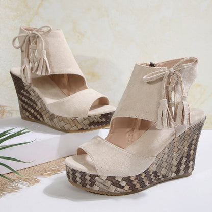 Damen-Sandalen mit offener Zehenpartie und Plateau-Keilabsatz und Quaste
